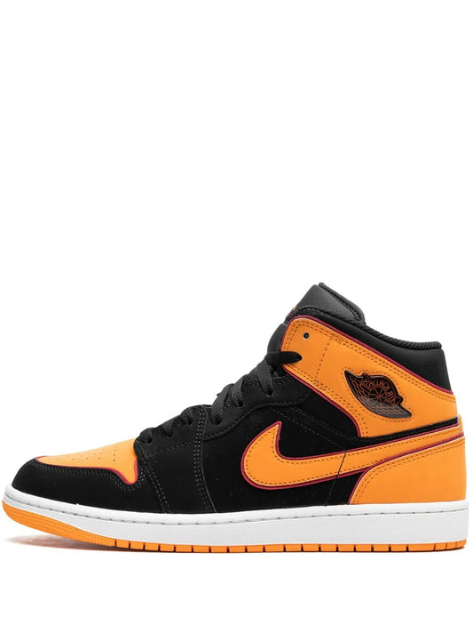 Jordan 1 Mid SE 'Vivid Orange' G five